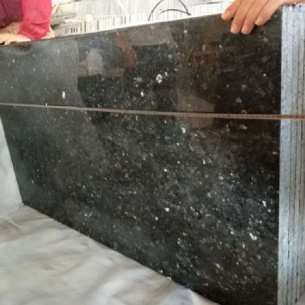 पन्ना मोती ग्रेनाइट स्लैब